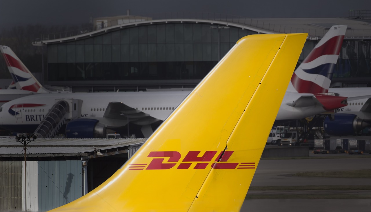 Does DHL Work or Deliver Parcels Over Christmas?